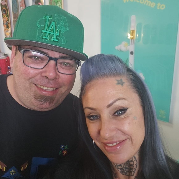 Meet your Posher, Jennifer - Picture 3 of 3